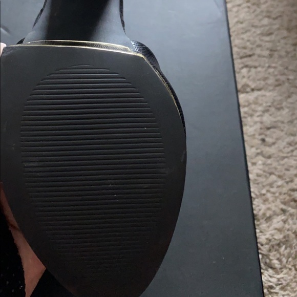 From shoeDazzle. Never worn - Picture 4 of 6